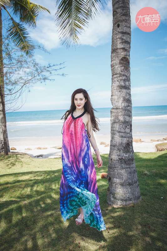 绝美靓模土肥圆矮挫穷无圣光大尺度露豪乳写真