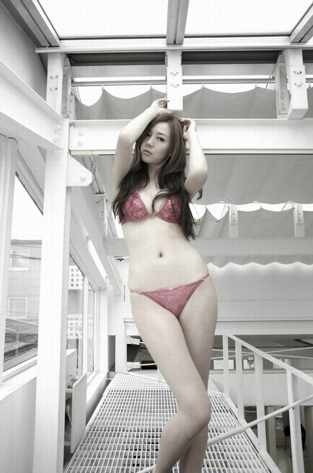 封面女郎御姐周韦彤极品写真图集
