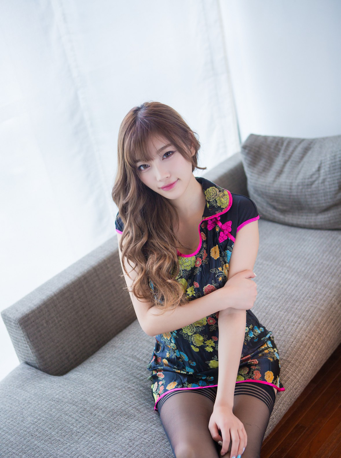 爱蜜社女神小甜心CC长腿黑丝袜照片