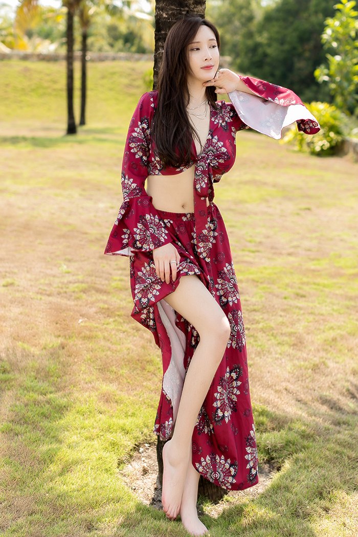极品御姐周妍希火辣身材美乳露出