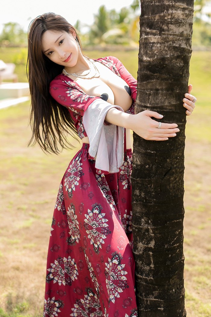 极品御姐周妍希火辣身材美乳露出