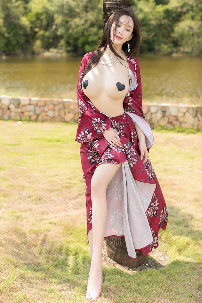 极品御姐周妍希火辣身材美乳露出