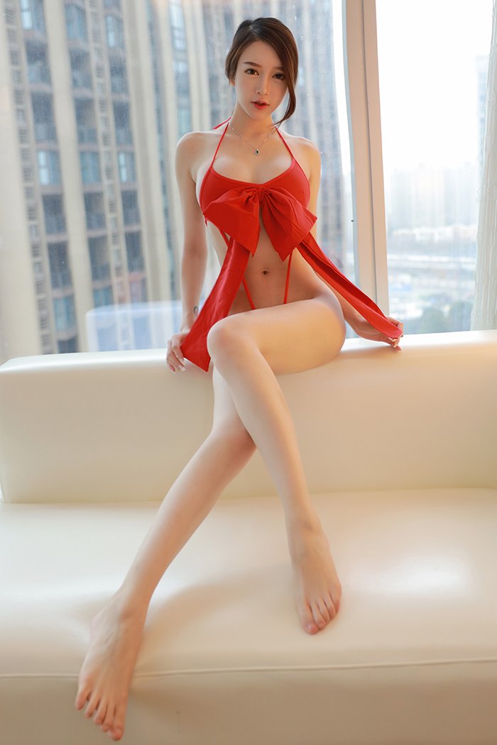 甜蜜女神玉兔miki绝美翘臀巨乳若隐若现