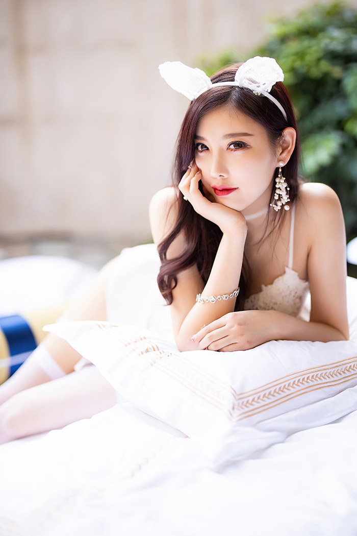 绒绒兔女郎杨晨晨透明蕾丝明艳欲滴