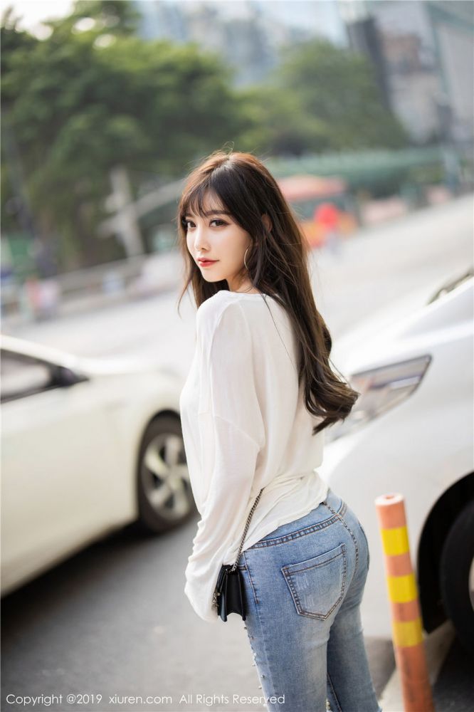 性感美女小闺蜜杨晨晨诱惑迷人